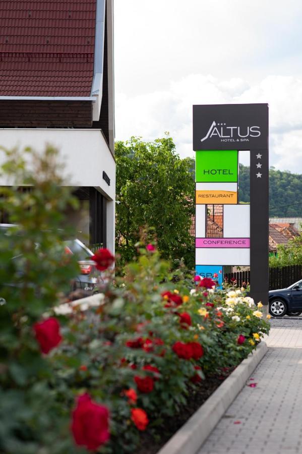 Altus Hotel & Spa Praid Exterior photo